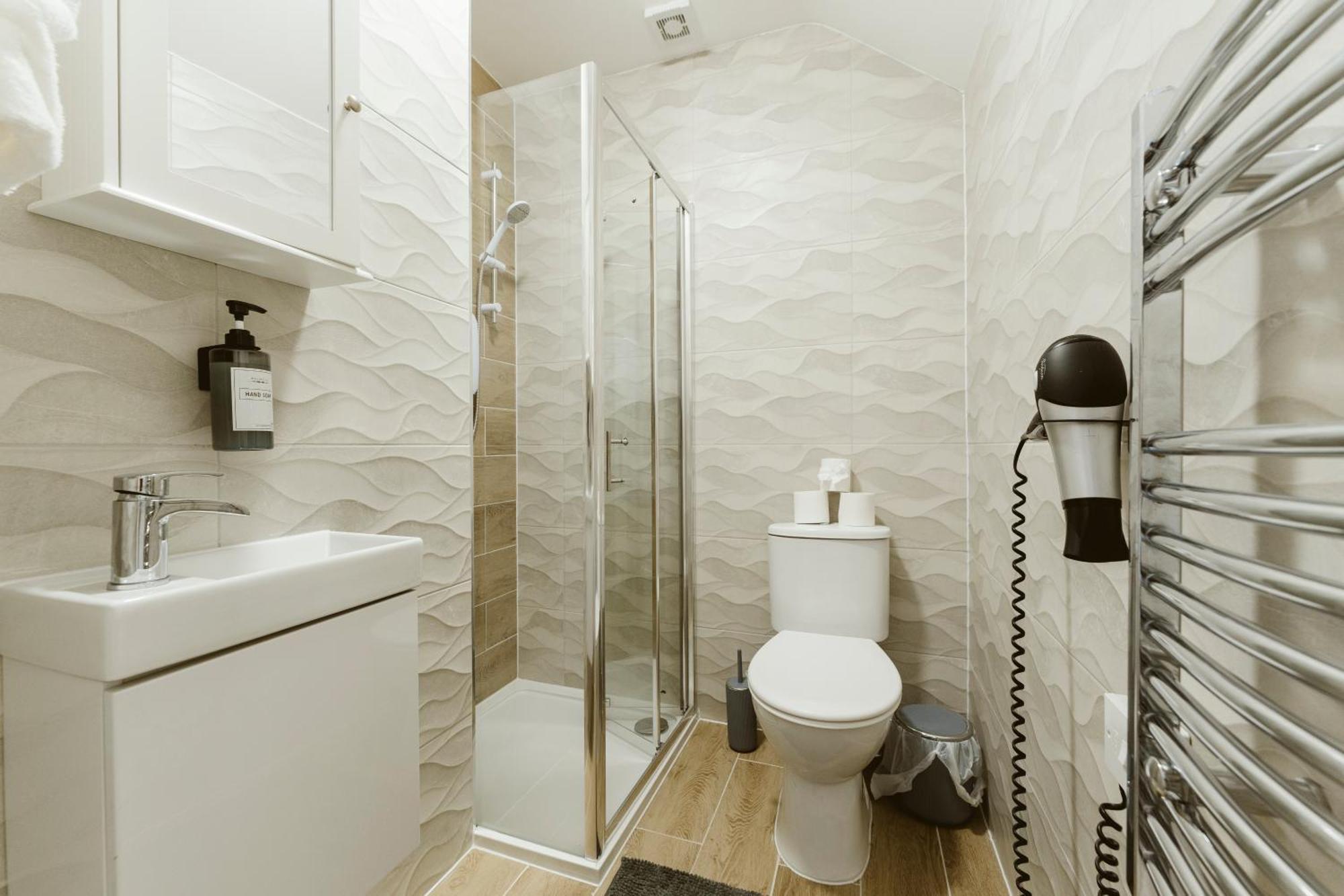 West Drayton Self Contained Studios ภายนอก รูปภาพ